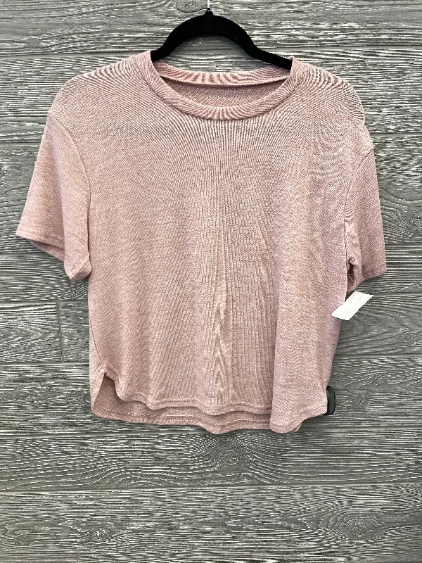 Top Short Sleeve By Clothes Mentor In Pink, Size: M Trendy Men's Scandinavian