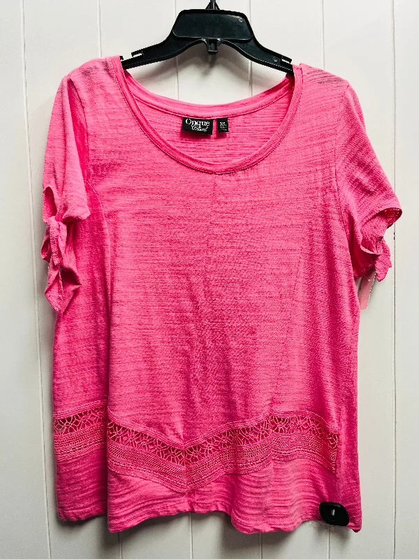 Top Short Sleeve By Onque In Pink, Size: Xl Artistic Men's Hand